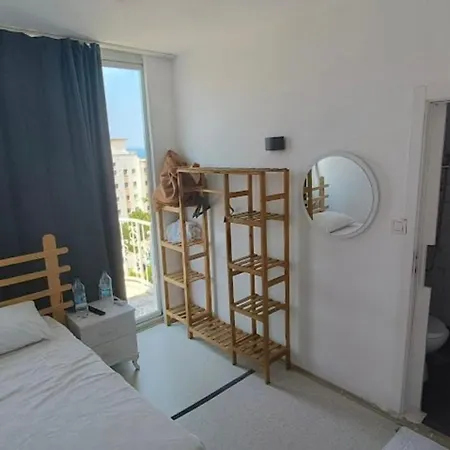 Lägenhetshotell Ada Sea *